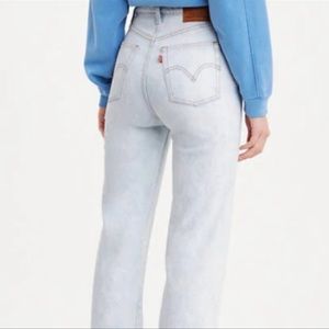 Levi's Ribcage Straight Ankle Light Denim Jeans